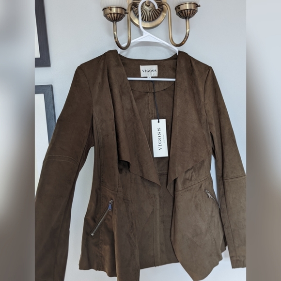 Vigoss Jackets & Blazers - 🍂FALL FASHION 🍂 NWT VIGOSS Faux Suede Wrap Jacket